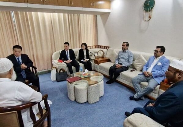 জামায়াত আমিরের কার্যালয়ে চীনের রাষ্ট্রদূত