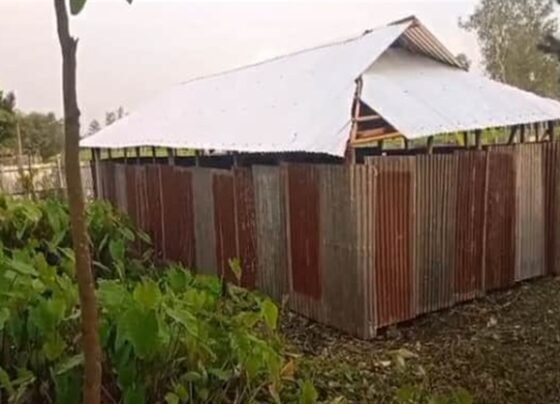 গাইবান্ধায় প্রবাসীর জায়গা দখলের পাঁয়তারা- প্রশাসনের হস্তক্ষেপ কামনা ভুক্তভোগীর