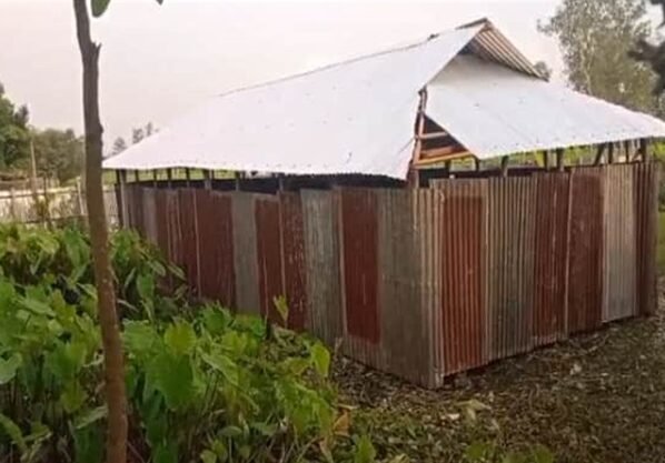 গাইবান্ধায় প্রবাসীর জায়গা দখলের পাঁয়তারা- প্রশাসনের হস্তক্ষেপ কামনা ভুক্তভোগীর