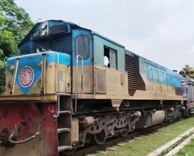 ব্রাহ্মণবাড়িয়ায় কালনী এক্সপ্রেসের কাপলিং হুক ভেঙে ৩ বগি বিচ্ছিন্ন