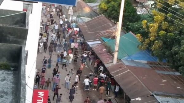 ব্রাহ্মণবাড়িয়ার সরাইলে দুই পক্ষের সংঘর্ষে অন্তত ৩০ জন আহত