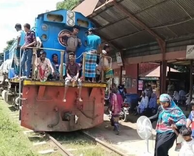 ঢাকা-চট্টগ্রাম-সিলেটের রেল যোগাযোগ ৫ ঘন্টা পর স্বাভাবিক