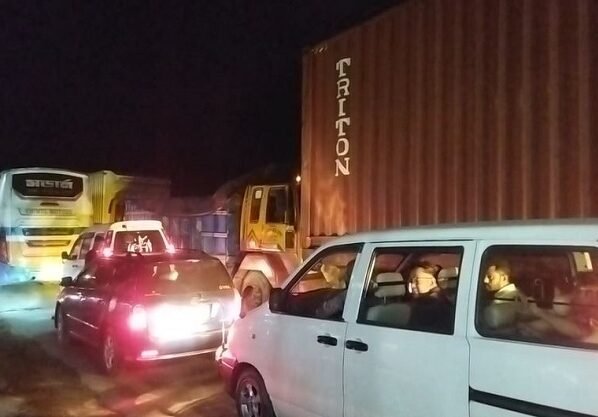 ঢাকা-সিলেট মহাসড়কে ভয়াবহ যানজট, ভোগান্তিতে যাত্রীরা