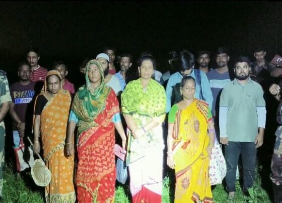 মেহেরপুর সিমান্তে পতাকা বৈঠকের মাধ্যমে ১৮ জন বাংলাদেশিকে ফেরত