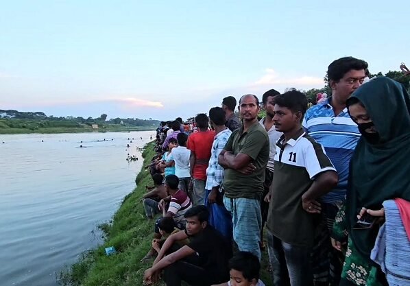 নিখোঁজের ১৬ ঘণ্টা পর মেহেরপুর ভৈরব নদী থেকে শিক্ষার্থীর মরদেহ উদ্ধার