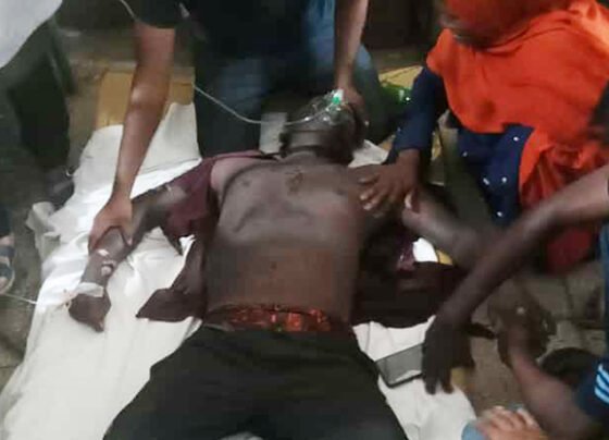 মেহেরপুরে বিদ্যুৎস্পৃষ্ট হয়ে নির্মাণ শ্রমিক আহত