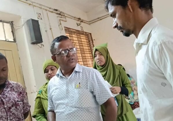 ধর্ষণের শিকার শিশুর বাবার সাথে অশালীন আচরণ, হাসপাতালের আরএমও’র কুরুচিপূর্ণ ভিডিও ভাইরাল