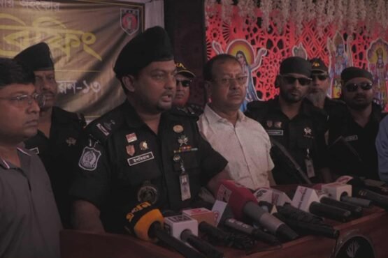 পঞ্চগড়ে দুর্গাউৎসবে উপলক্ষে অপ্রীতিকর এড়াতে র‍্যাব-১৩ এর কড়া নিরাপত্তা পরিস্থিতি