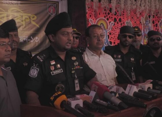 পঞ্চগড়ে দুর্গাউৎসবে উপলক্ষে অপ্রীতিকর এড়াতে র‍্যাব-১৩ এর কড়া নিরাপত্তা পরিস্থিতি