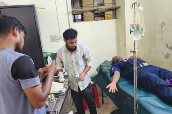 কুমিল্লায় চাঁদাবাজদের হামলায় ৩ নৌপুলিশ আহত