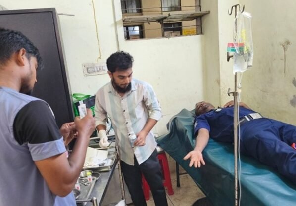 কুমিল্লায় চাঁদাবাজদের হামলায় ৩ নৌপুলিশ আহত