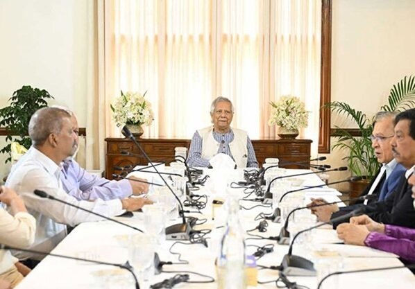 শিগগিরই অন্তর্বর্তী সরকারের কাছে চূড়ান্ত প্রতিবেদন দেবে ঐকমত্য কমিশন