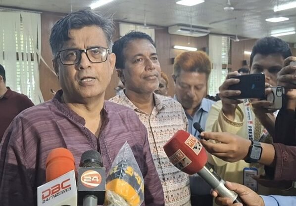 নির্বাচন ১৫ ফেব্রুয়ারির আগে হবে: শফিকুল আলম