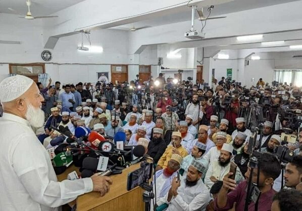 আমরা ধর্মের ভিত্তিতে জাতিকে বিভাজিত করার পক্ষে নই: ডা. শফিকুর