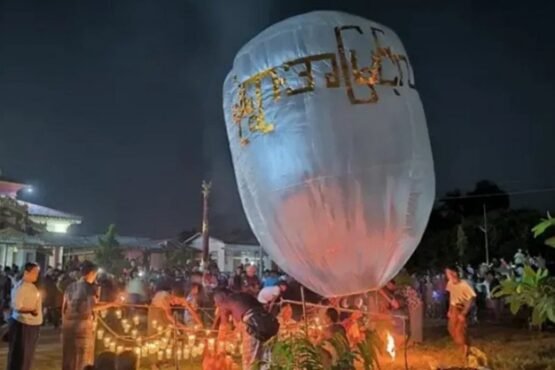 মিয়ানমারে বৌদ্ধ উৎসবে জান্তার প্যারামোটর হামলা, নিহত অন্তত ২০