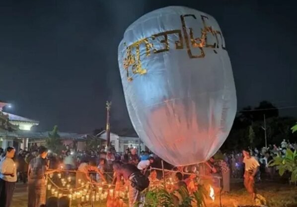 মিয়ানমারে বৌদ্ধ উৎসবে জান্তার প্যারামোটর হামলা, নিহত অন্তত ২০