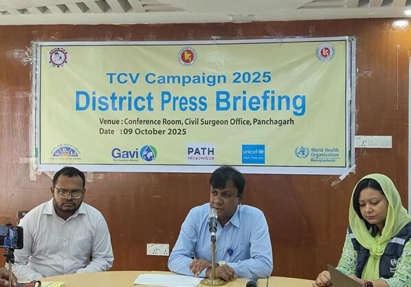 টাইফয়েড প্রতিরোধে পঞ্চগড়ে মাসব্যাপী টিকাদান কর্মসূচি শুরু ১২ অক্টোবর