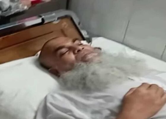 মুফতি মহিবুল্লাহকে অপহরণের পরের দিন শিকলবাঁধা অবস্থায় পঞ্চগড় থেকে উদ্ধার