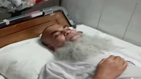 মুফতি মহিবুল্লাহকে অপহরণের পরের দিন শিকলবাঁধা অবস্থায় পঞ্চগড় থেকে উদ্ধার