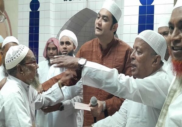 মুয়াজ্জিন মাওলানা নুরুদ্দিনের অশ্রুসিক্ত বিদায়