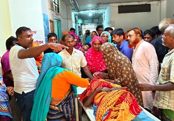 মেহেরপুরে ট্রাকের ধাক্কায় নারী শ্রমিক নিহত