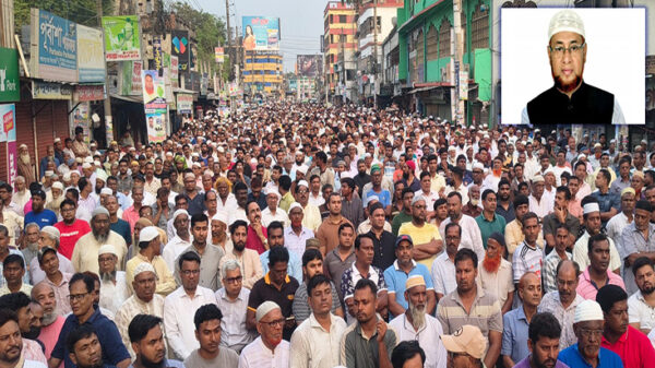মেহেরপুরে হাজারো মানুষের অংশগ্রহণে গোলাম রসুলের জানাজা অনুষ্ঠিত