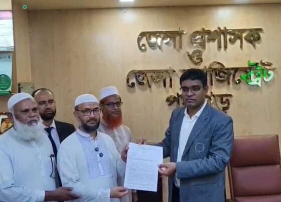 পাঁচ দফা দাবিতে বিক্ষোভ মিছিল, প্রধান উপদেষ্টা বরাবরে জামায়াতের স্মারকলিপি