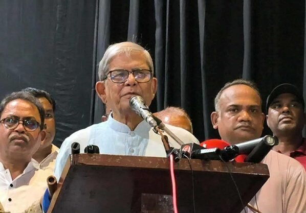 রাজনৈতিক সিদ্ধান্তে ভূল করে আবারও ফ্যাসিস্টদের কবলে পড়া যাবে না : মির্জা ফখরুল