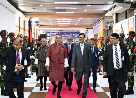 দুই দিনের সফর শেষে ঢাকা ছাড়লেন ভুটানের প্রধানমন্ত্রী 