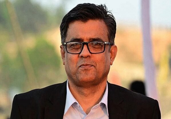 হাজার হাজার সন্ত্রাসীকে দিয়ে ঢাকা দখল করা অসম্ভব : শফিকুল আলম