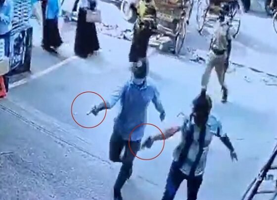 রাজধানীর সূত্রাপুরে দুর্বৃত্তদের গুলিতে নিহত ১