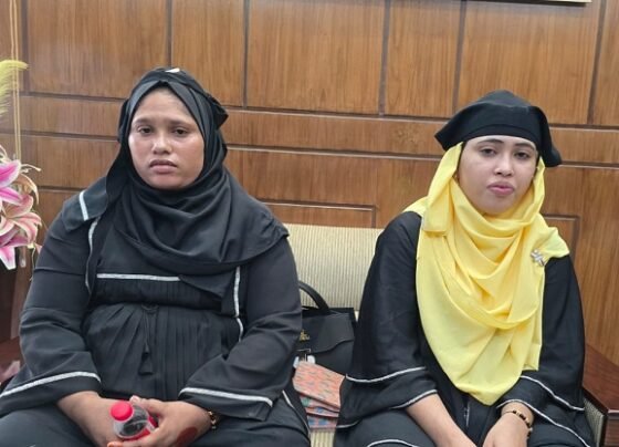 চাঁদপুরে পাসপোর্ট করতে এসে দুই রোহিঙ্গা নারী আটক