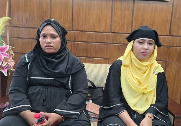 চাঁদপুরে পাসপোর্ট করতে এসে দুই রোহিঙ্গা নারী আটক
