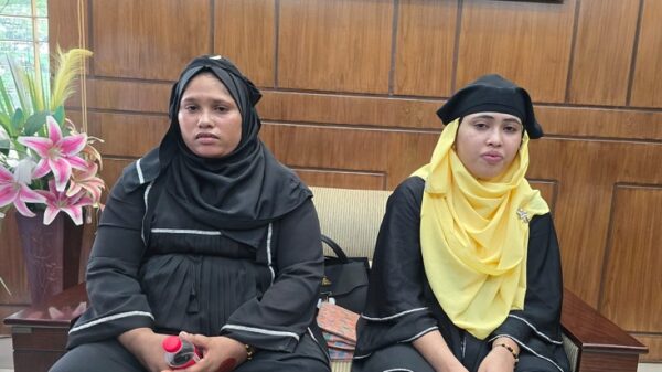 চাঁদপুরে পাসপোর্ট করতে এসে দুই রোহিঙ্গা নারী আটক