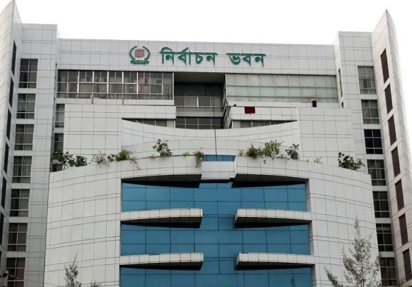 দেশে বর্তমানে মোট ভোটার ১২ কোটি ৭৬ লাখ ১২ হাজার ৩৮৪ জন-ইসি সচিব