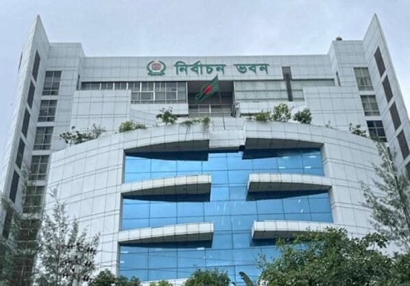 আজ আরও ১২ দলের সঙ্গে সংলাপে বসছে ইসি