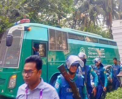 কড়া নিরাপত্তায় ট্রাইব্যুনালে হাজির ১৩ সেনা কর্মকর্তা