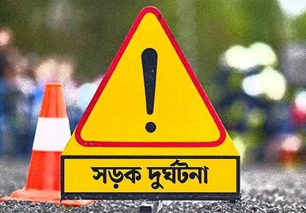 লামা-চকরিয়ায় সড়কে নিয়ন্ত্রণ হারিয়ে ট্রাক চালক নিহত