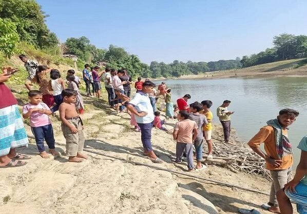 আলীকদমে মাতামুহুরী নদী থেকে মরদেহ উদ্ধার