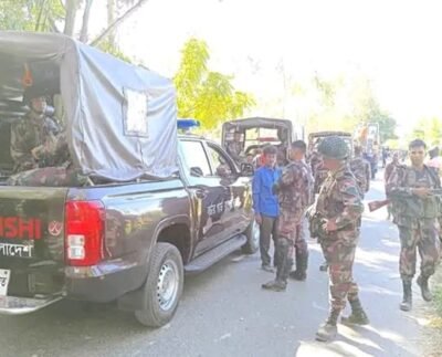 লামায় আইনশৃঙ্খলা বাহিনীর ওপর শ্রমিকদের হামলা, আহত অন্তত-২০