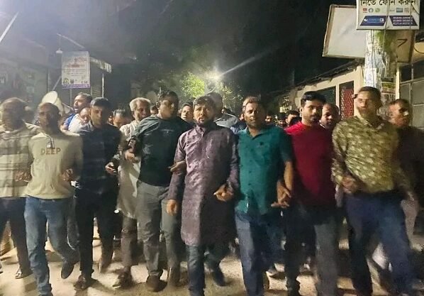 আ.লীগের ডাকা লকডাউনের প্রতিবাদে শেরপুরে শ্রমিকদলের বিক্ষোভ মিছিল