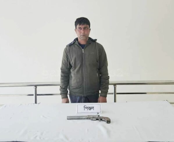 গাংনীতে অস্ত্রসহ পৌর যুবদলের যুগ্ম আহবায়ক মনি আটক