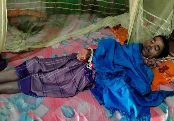 পাররামরামপুরে কৃষকের ঘরে মধ্যরাতে হামলা ও টাকা লুটের অভিযোগ