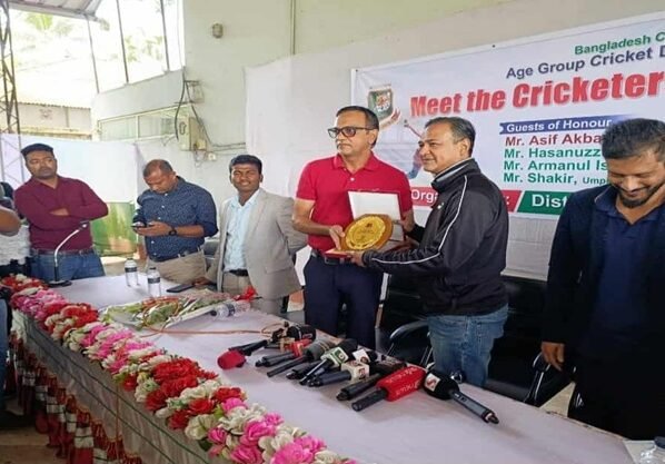 ক্রিকেটকে সারা দেশে ছড়িয়ে দিতে চাই-আসিফ আকবর