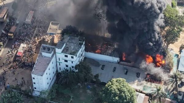 গাজীপুরে কারখানায় আগুন, ৩ ঘণ্টা পর আগুন নিয়ন্ত্রণে 