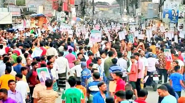শেরপুর-১ আসনে বিএনপির প্রার্থী পরিবর্তনের দাবিতে বিক্ষোভ মিছিল