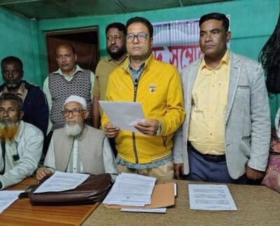 গাইবান্ধা জেলা বাস মিনিবাস কোচ ও মাইক্রোবাস শ্রমিক ইউনিয়ন কার্যালয় দখলের প্রতিবাদে সংবাদ সম্মেলন