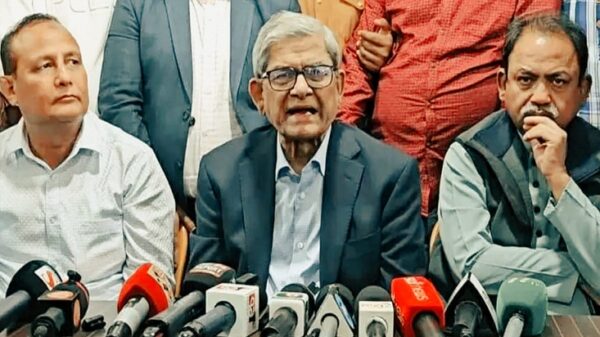 বাউলশিল্পীদের ওপর হামলা নিন্দনীয় ও ন্যক্কারজনক: ফখরুল ইসলাম