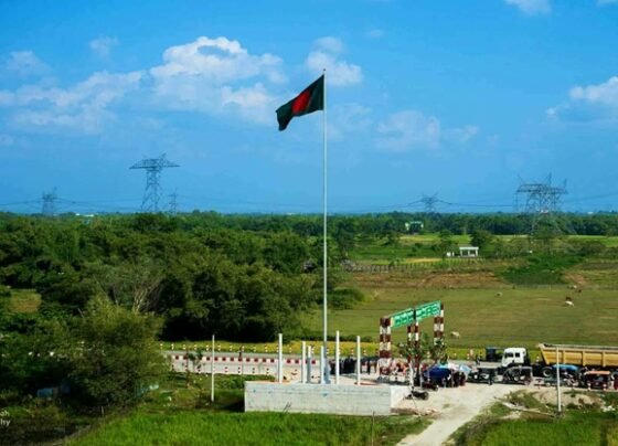 পঞ্চগড়ের বাংলাবান্ধায় দেশের সর্বোচ্চ ১১৭ ফুট উচ্চতার ফ্ল্যাগ স্ট্যান্ড উদ্বোধন
