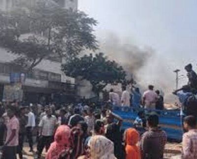 তুলার গোডাউনে আগুন,টঙ্গীতে নিয়ন্ত্রণে ৭ ইউনিট